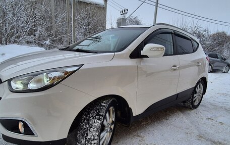 Hyundai ix35 I рестайлинг, 2011 год, 1 050 000 рублей, 2 фотография