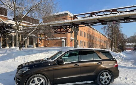 Mercedes-Benz M-Класс, 2013 год, 3 300 000 рублей, 3 фотография
