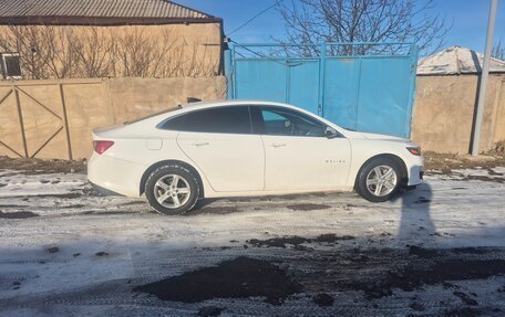 Chevrolet Malibu IX, 2022 год, 1 550 000 рублей, 3 фотография