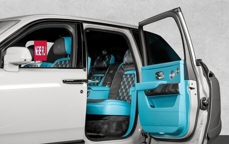 Rolls-Royce Cullinan, 2025 год, 81 990 000 рублей, 20 фотография