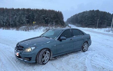 Mercedes-Benz C-Класс, 2011 год, 1 100 000 рублей, 3 фотография