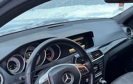 Mercedes-Benz C-Класс, 2011 год, 1 100 000 рублей, 5 фотография