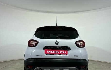 Renault Kaptur I рестайлинг, 2018 год, 1 700 000 рублей, 4 фотография