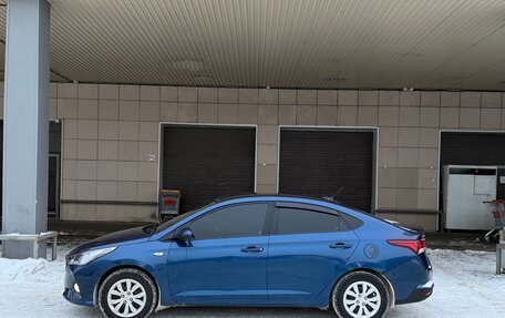 Hyundai Solaris II рестайлинг, 2022 год, 950 000 рублей, 10 фотография