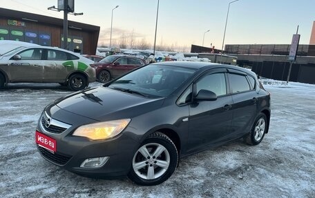 Opel Astra J, 2011 год, 610 000 рублей, 1 фотография