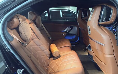 BMW 7 серия, 2025 год, 12 990 000 рублей, 18 фотография