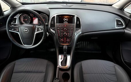 Opel Astra J, 2013 год, 760 000 рублей, 10 фотография