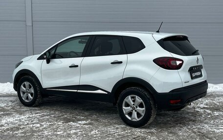 Renault Kaptur I рестайлинг, 2018 год, 1 120 000 рублей, 7 фотография