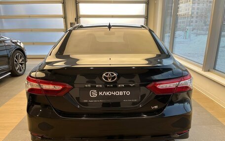 Toyota Camry, 2020 год, 3 890 000 рублей, 5 фотография