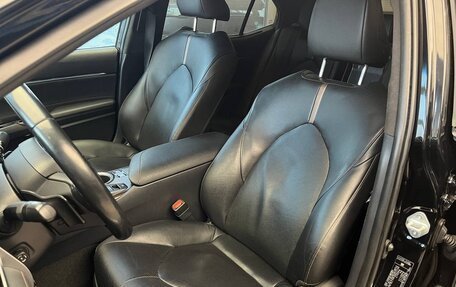 Toyota Camry, 2020 год, 3 890 000 рублей, 9 фотография