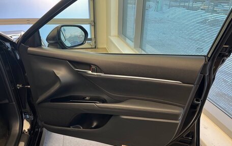 Toyota Camry, 2020 год, 3 890 000 рублей, 15 фотография