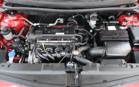 Hyundai Solaris II рестайлинг, 2015 год, 939 000 рублей, 25 фотография