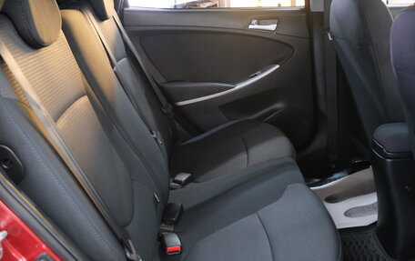 Hyundai Solaris II рестайлинг, 2015 год, 939 000 рублей, 23 фотография