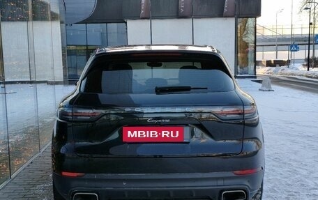 Porsche Cayenne III, 2021 год, 6 990 000 рублей, 4 фотография