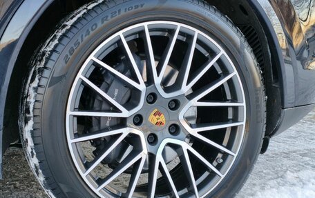 Porsche Cayenne III, 2021 год, 6 990 000 рублей, 7 фотография