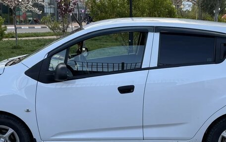 Chevrolet Spark III, 2013 год, 585 000 рублей, 3 фотография