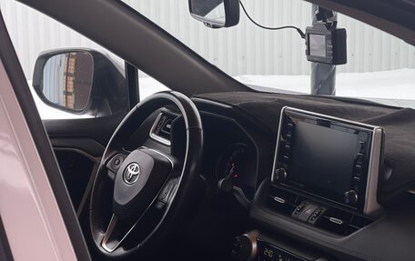 Toyota RAV4, 2020 год, 3 200 000 рублей, 14 фотография