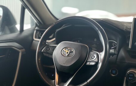 Toyota RAV4, 2020 год, 3 200 000 рублей, 16 фотография