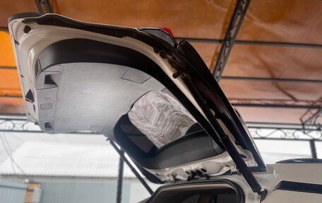 Toyota RAV4, 2020 год, 3 200 000 рублей, 22 фотография