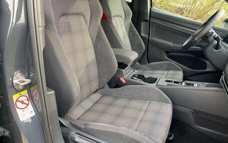 Volkswagen Golf GTI, 2020 год, 3 900 000 рублей, 22 фотография