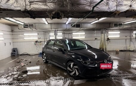 Volkswagen Golf GTI, 2020 год, 3 900 000 рублей, 25 фотография