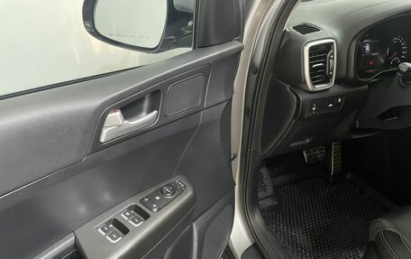 KIA Sportage IV рестайлинг, 2020 год, 2 650 000 рублей, 21 фотография