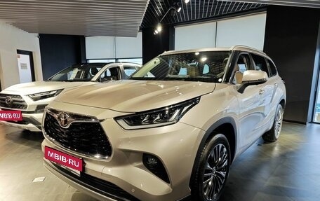 Toyota Highlander, 2025 год, 6 180 000 рублей, 4 фотография