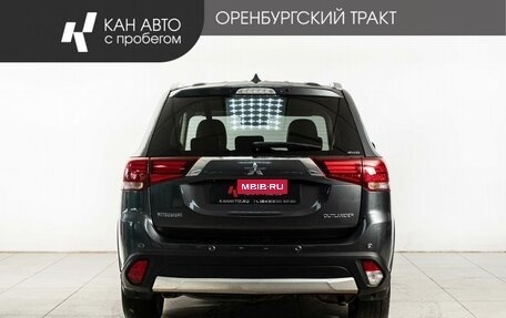 Mitsubishi Outlander III рестайлинг 3, 2017 год, 2 220 000 рублей, 4 фотография