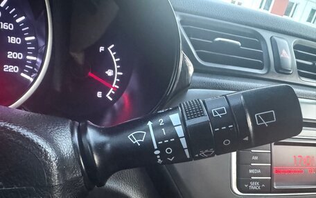 KIA Rio III рестайлинг, 2016 год, 900 000 рублей, 5 фотография