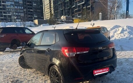 KIA Rio III рестайлинг, 2016 год, 900 000 рублей, 2 фотография