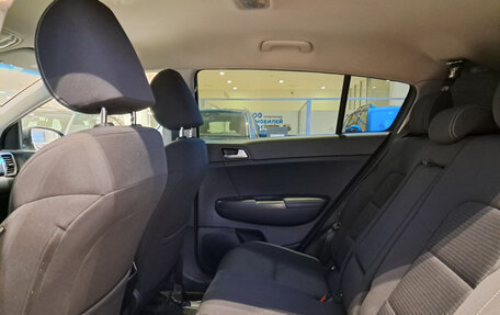 KIA Sportage IV рестайлинг, 2017 год, 2 355 000 рублей, 16 фотография