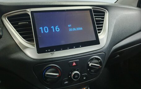 Hyundai Solaris II рестайлинг, 2018 год, 1 009 000 рублей, 19 фотография