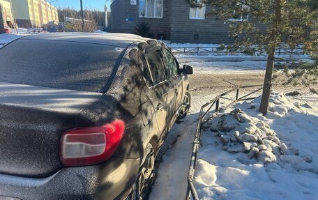 Renault Logan II, 2018 год, 945 000 рублей, 4 фотография