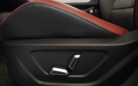 Geely Coolray I, 2024 год, 1 950 000 рублей, 12 фотография