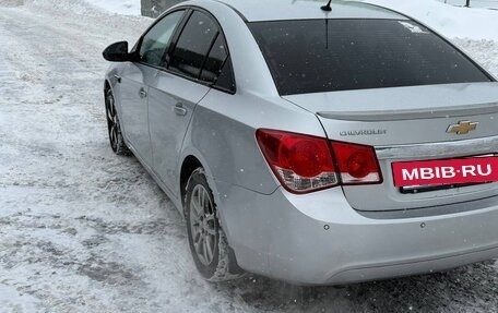 Chevrolet Cruze II, 2011 год, 550 000 рублей, 2 фотография