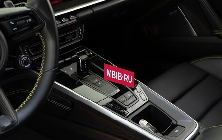 Porsche 911, 2020 год, 19 фотография