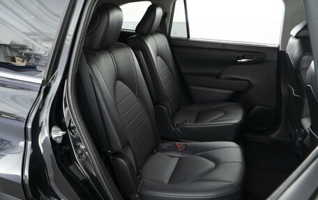 Toyota Highlander, 2021 год, 4 211 090 рублей, 8 фотография