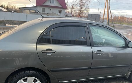 Toyota Corolla, 2004 год, 400 000 рублей, 2 фотография