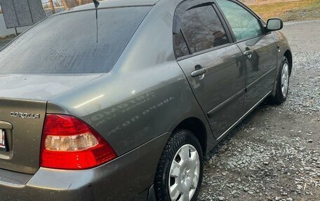 Toyota Corolla, 2004 год, 400 000 рублей, 3 фотография