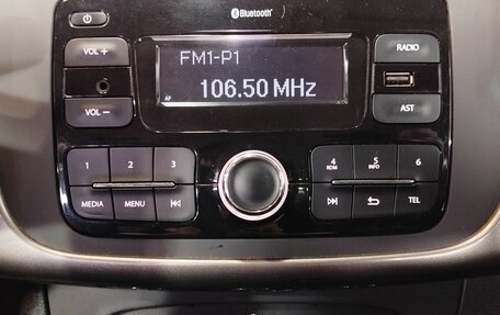 Renault Logan II, 2020 год, 980 000 рублей, 16 фотография