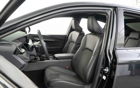 Toyota Camry, 2024 год, 11 фотография