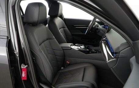 BMW 5 серия, 2023 год, 8 фотография