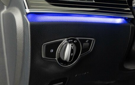 Mercedes-Benz E-Класс, 2019 год, 15 фотография