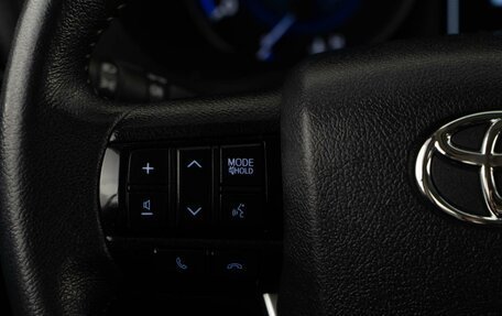 Toyota Hilux VIII, 2017 год, 3 749 999 рублей, 13 фотография