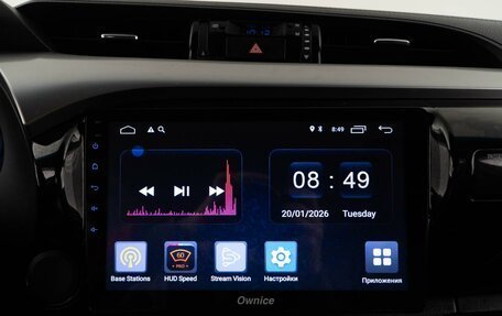 Toyota Hilux VIII, 2017 год, 3 749 999 рублей, 19 фотография