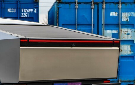 Tesla Cybertruck, 2024 год, 18 999 000 рублей, 6 фотография