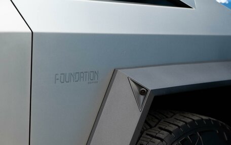 Tesla Cybertruck, 2024 год, 18 999 000 рублей, 8 фотография