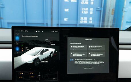 Tesla Cybertruck, 2024 год, 18 999 000 рублей, 28 фотография