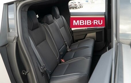 Tesla Cybertruck, 2024 год, 18 999 000 рублей, 14 фотография