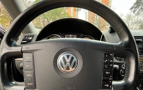 Volkswagen Touareg III, 2004 год, 500 000 рублей, 9 фотография